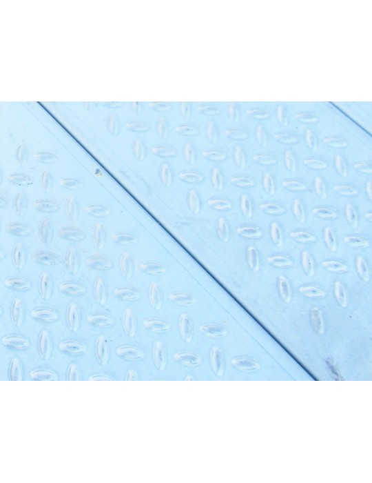 PLANCHER CAILLEBOTIS ACIER GALVANISE NON PERFORE 