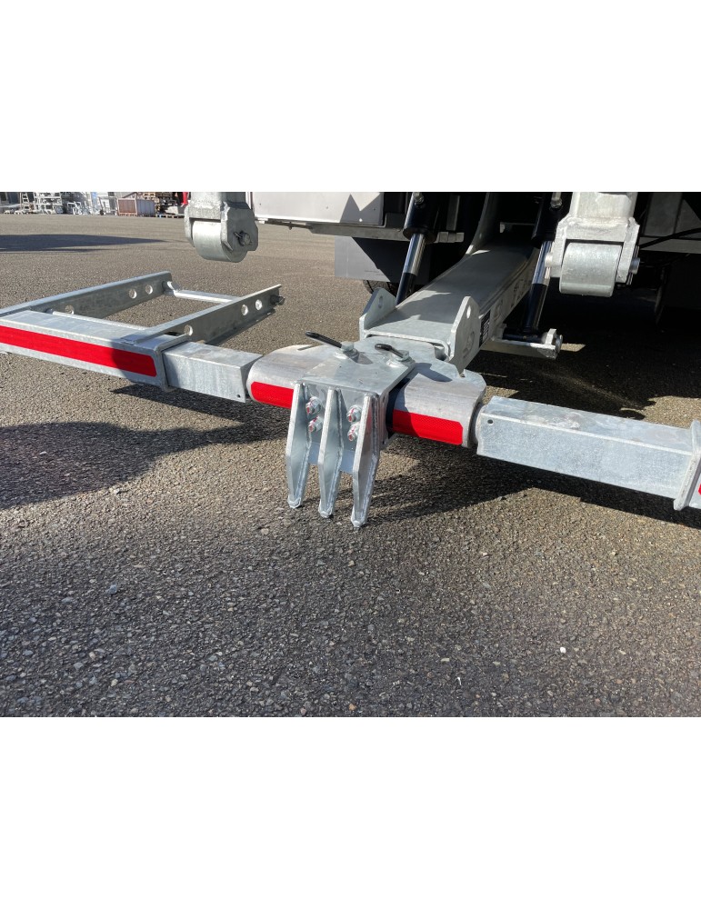 CHAPE ADAPTABLE SUR LE PANIER AVEC BECHES VERTICALES