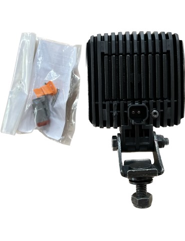 PHARE DE TRAVAIL 9 LEDS CARRE NOIR 1210 LUMENS 2