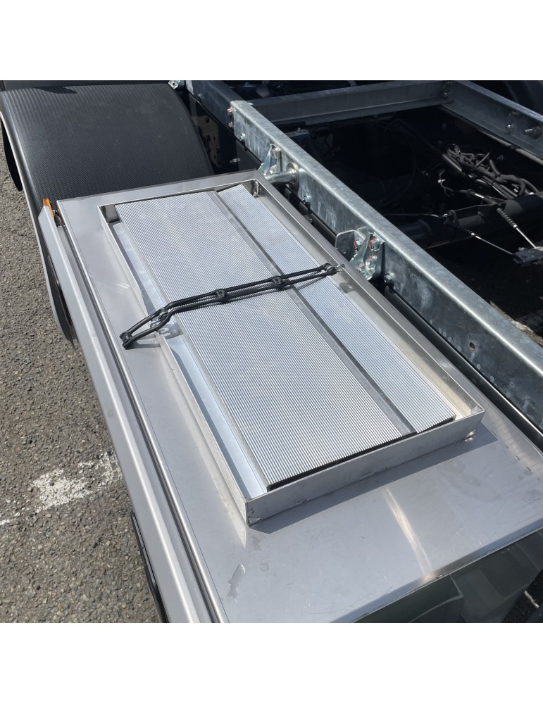 OPEN ALUMINIUM STORAGE TRAY FOR HANDRAIL