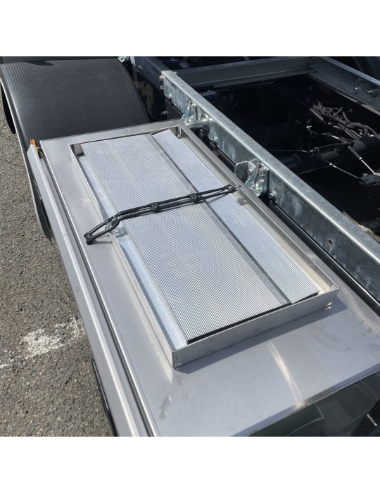 OPEN ALUMINIUM STORAGE TRAY FOR HANDRAIL